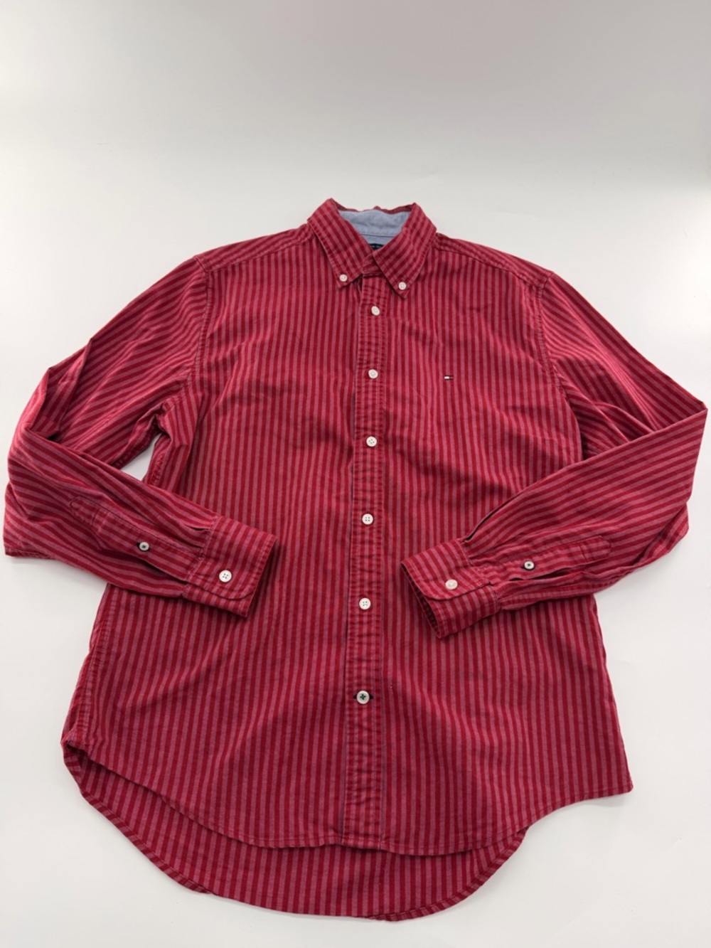 Tommy Hilfiger Red Striped Button Up Shirt Men’s Y2K Style Medium Embroidered